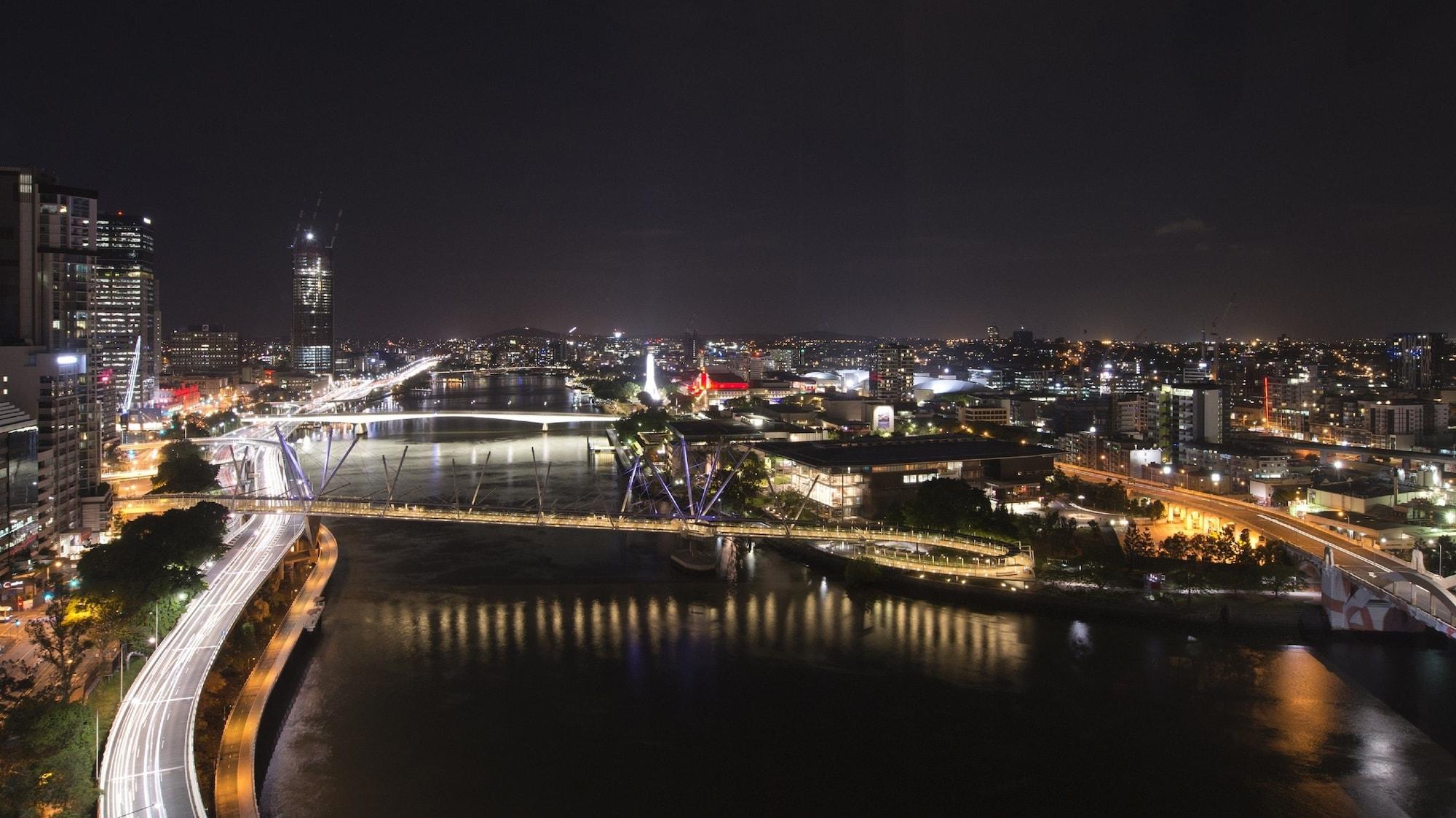 Park Regis North Quay Aparthotel Brisbane Bagian luar foto